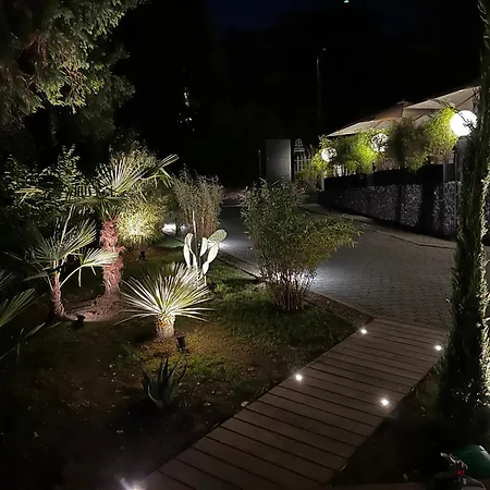 Nocleg ze śniadaniem Les Erables Restaurant Linea 5*