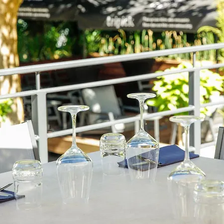 Les Erables Restaurant Linea Спа