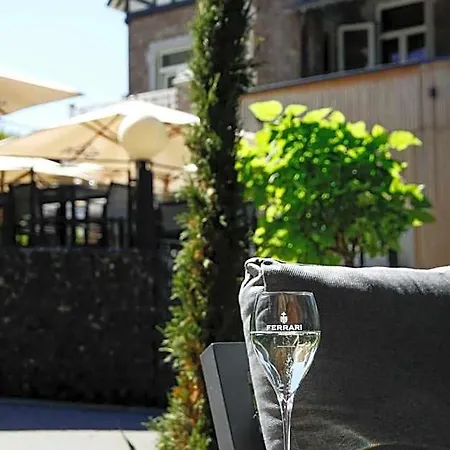 Les Erables Restaurant Linea ベッド・アンド・ブレックファスト スパ
